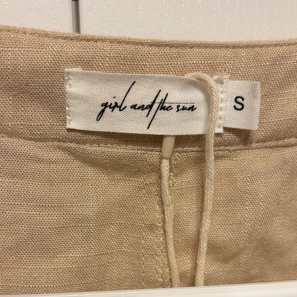 Cropped Button-Front Linen Top - S - Picture 2 of 5
